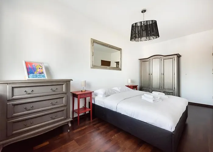 Bemowo Kocjana 2-Bedroom Apartment