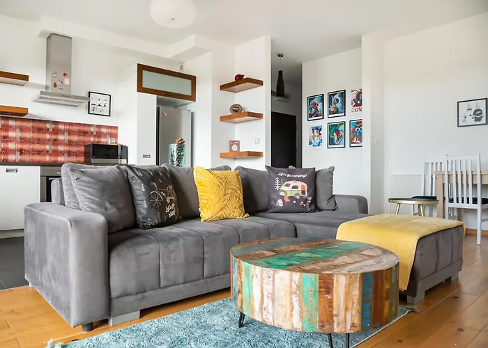 Bemowo Kocjana 2-Bedroom Apartment